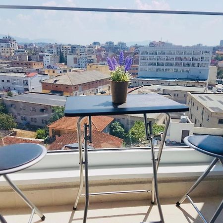 Rovena'S Apartment - Free Parking Tirana Kültér fotó